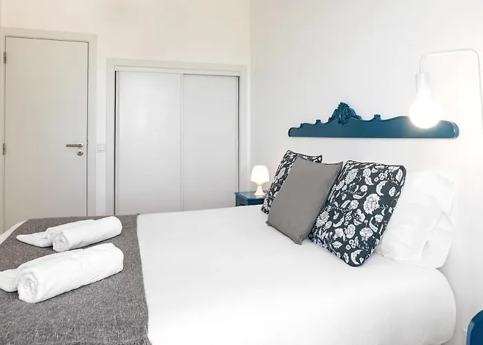 Apartment Calcada 14 *